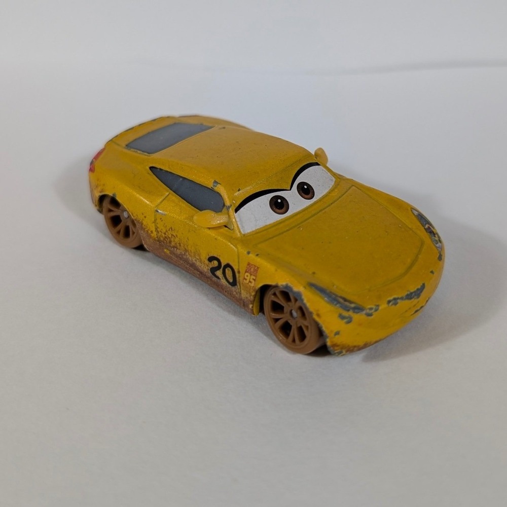 Disney Pixar Cars Mattel Muddy Cruz Ramirez Diecast Car #20 Yellow
